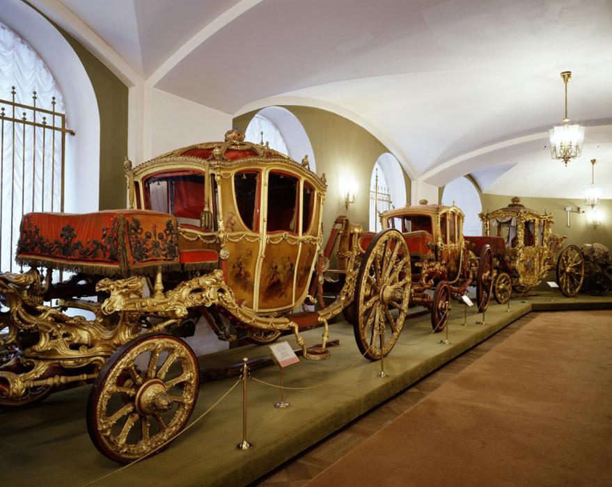 Kaiserliche Kutschen in der Kreml-Rüstkammer in Moskau