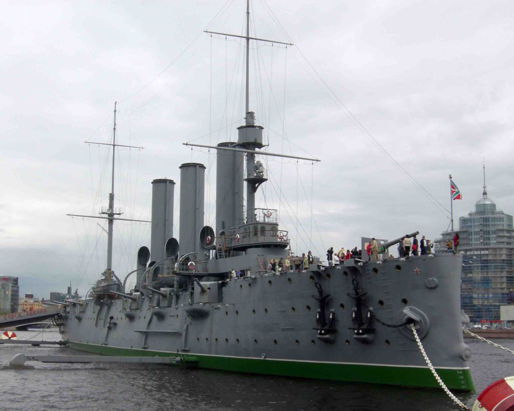 La croiseur Aurora-Saint-Pétersbourg