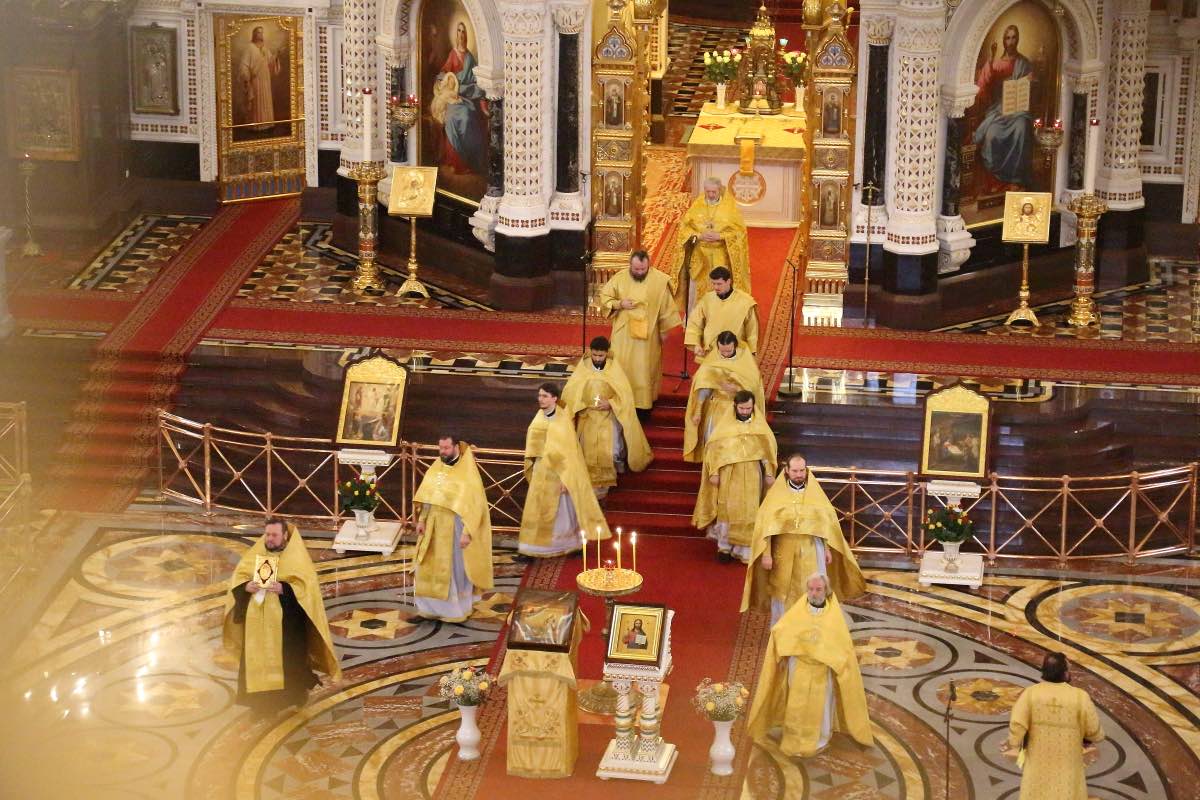 Orthodox mass at the Cathedral of Christ the Saviour in Moscow