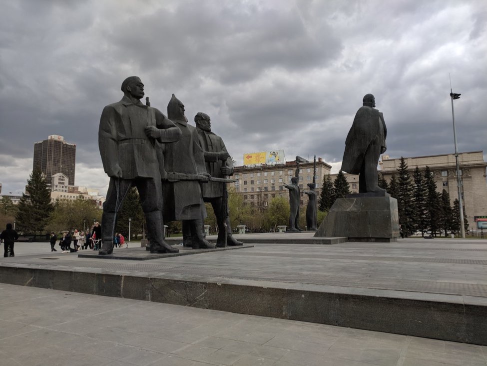 Lenin square - Novosibirsk - Lenin monument 2