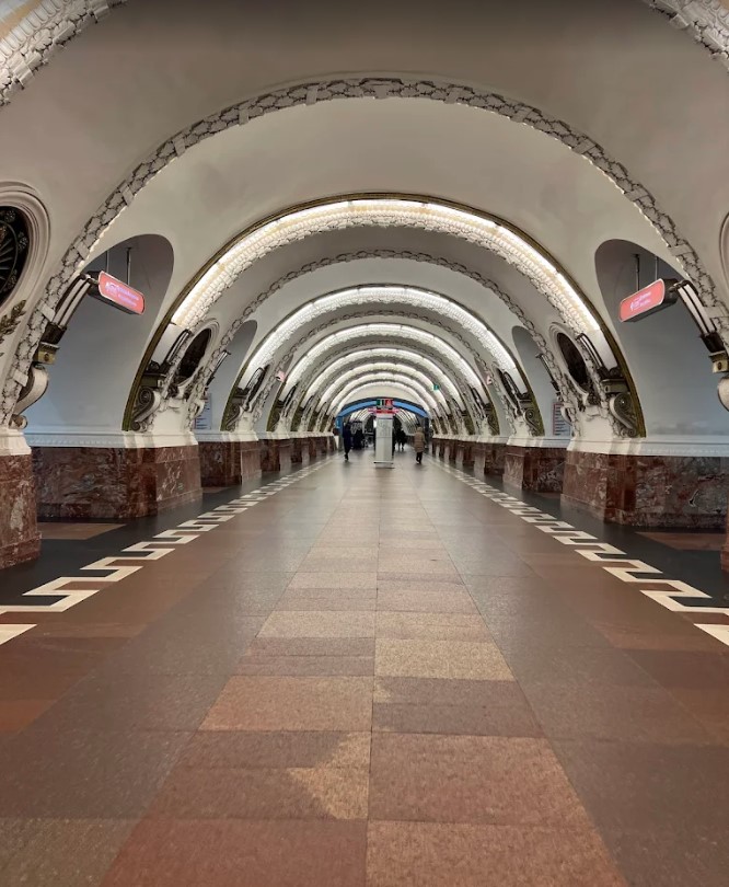 Ploshchad Vosstaniya_metro_saint_petersburg