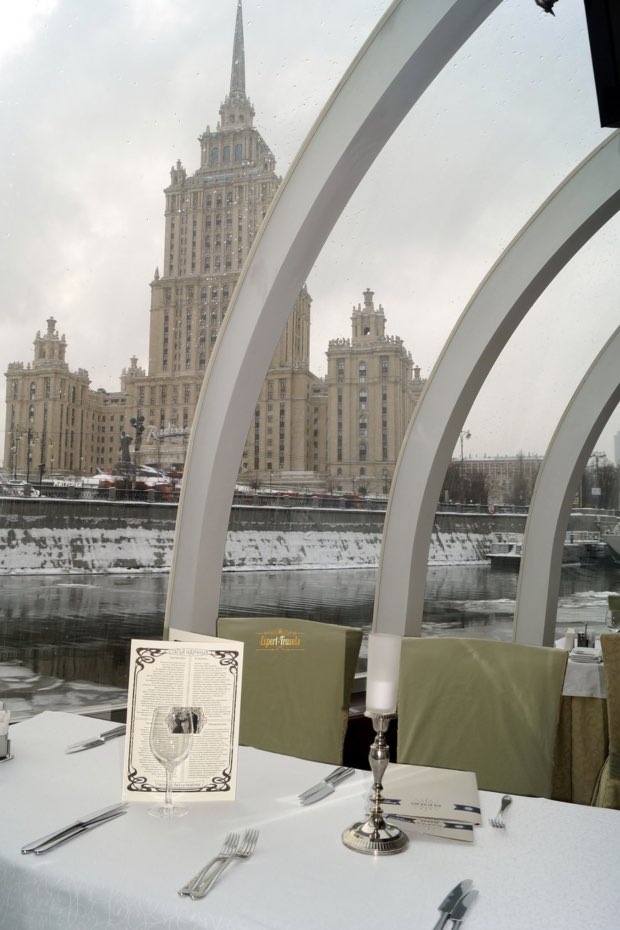 Radisson Flottille Schiffe im Winter in Moskau 2