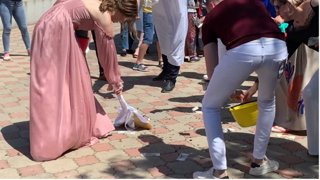 Dinero en boda rusa