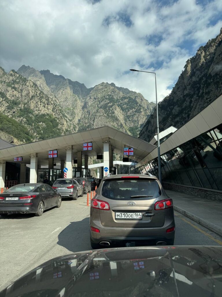 Upper Lars: Georgia–Russia Border Crossing Guide 2026